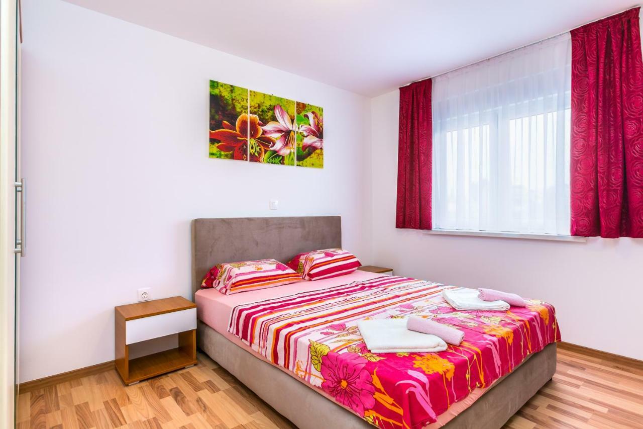 Hotel Dragan K3 à Medulin Extérieur photo