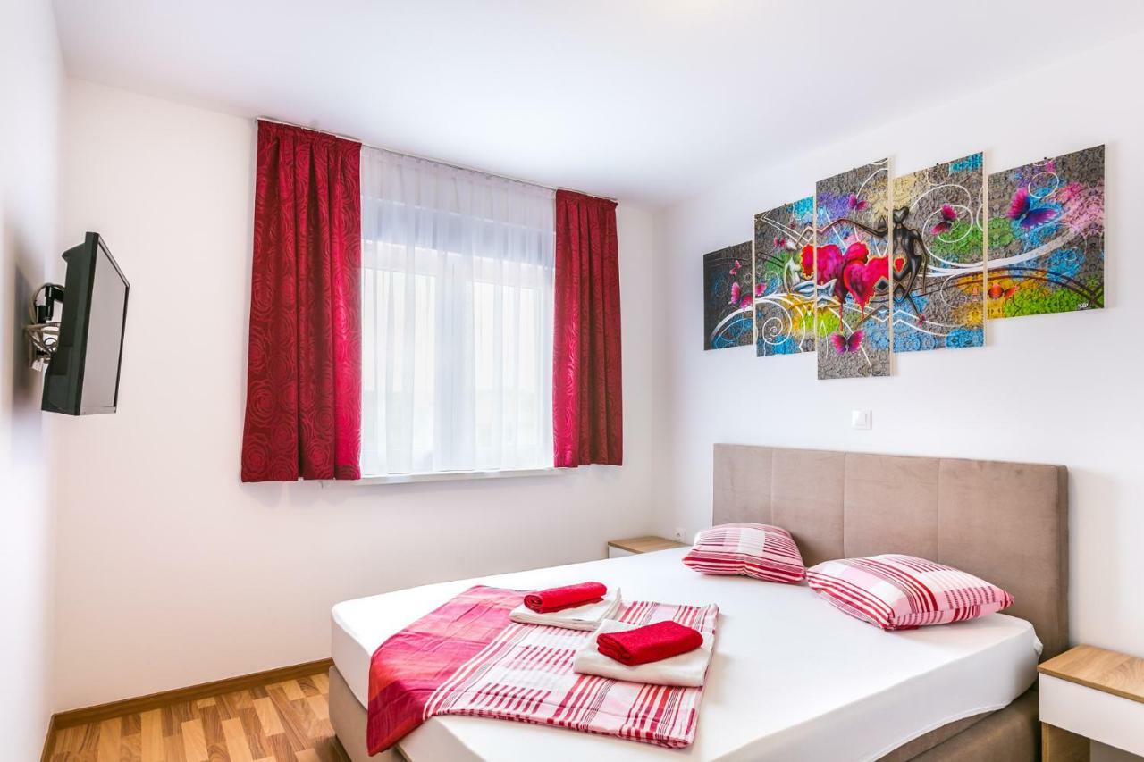Hotel Dragan K3 à Medulin Extérieur photo